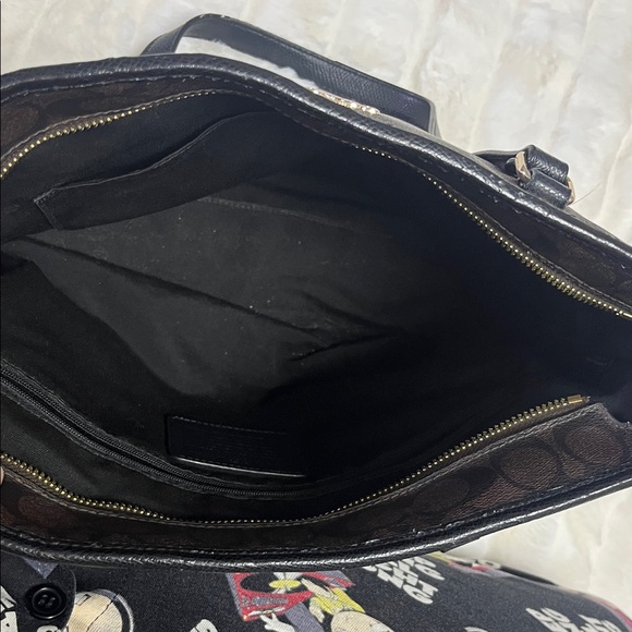 Coach Signature Black Tote Bag - Picture 5 of 8